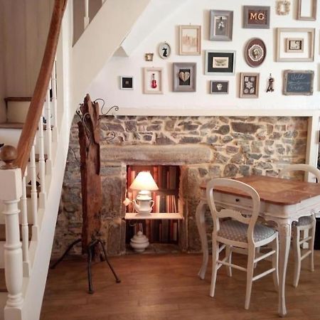 House At The Foot Of The Castle Of Fougeres别墅 外观 照片